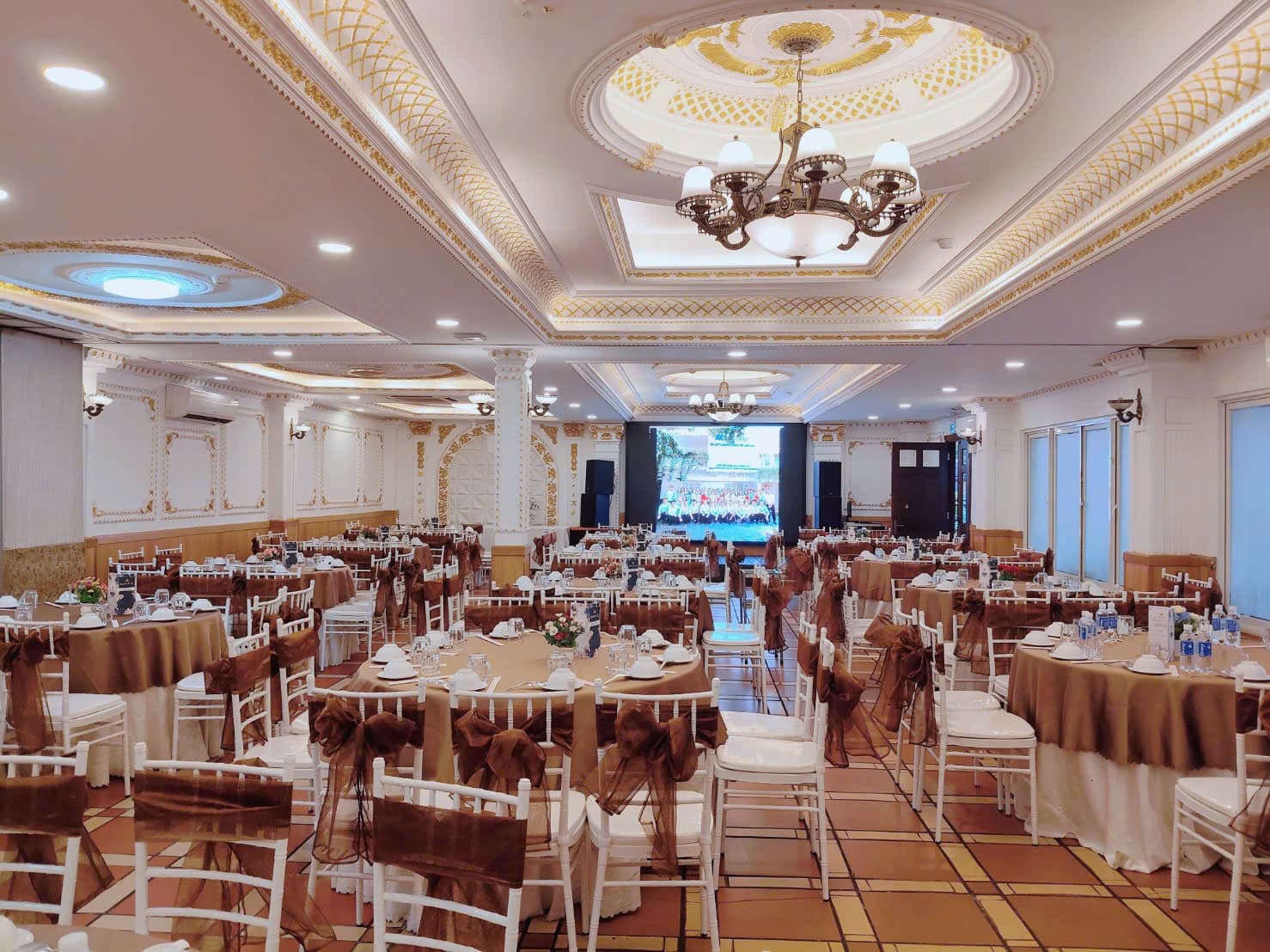 Hoa Viên Tri Kỷ 3